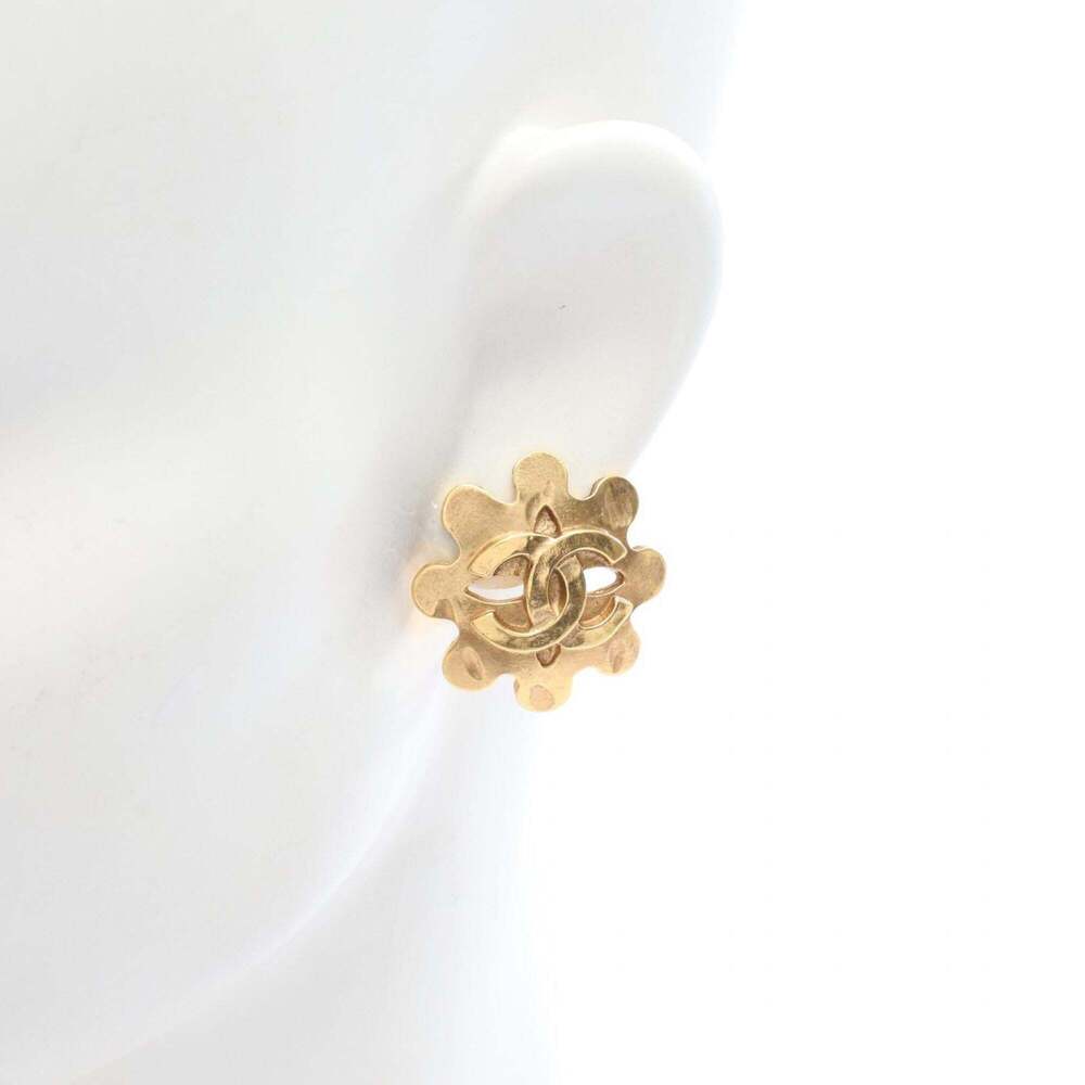 CHANEL Gold Logo Earrings - Picture 4 of 4